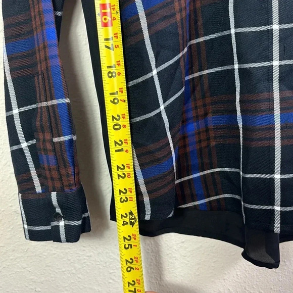 L'agence Denise Plaid Print Silk Contrast Back Button Up Flannel size XS - Picture 12 of 16